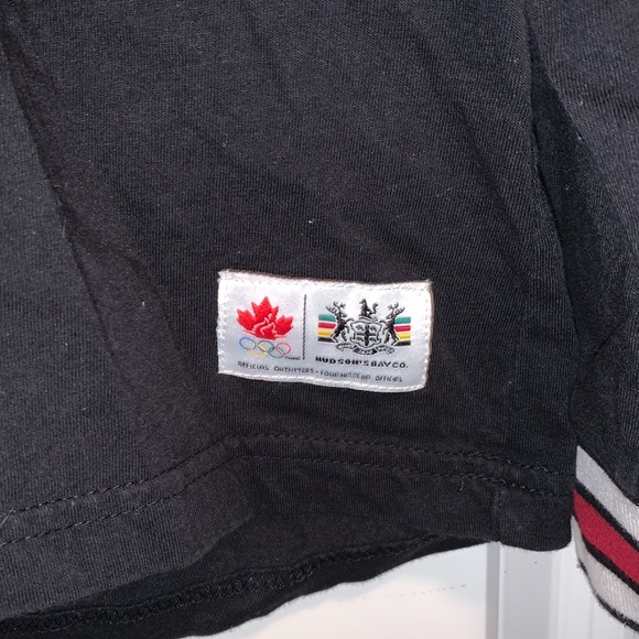 Hudson’s Bay Team Canada Long Sleeve - Picture 3 of 4